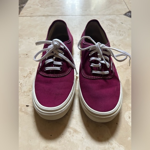 Vans Off the wall- Authentic Shoe - Picture 1 of 6